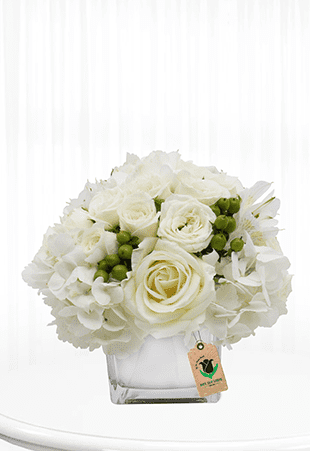 Pure and Natural Arrangement White Flowers Bouquet Pure and Natural Arrangement