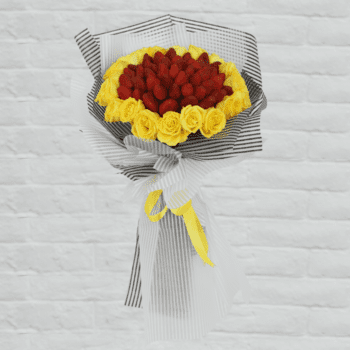 Bouquet of Yellow Roses with Strawberry