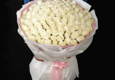 white flower bouquet online delivery qatar