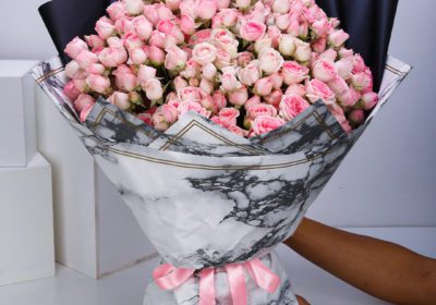 Charming Beauty Pink Spray Roses