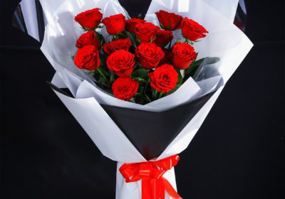 Lovely Red Bouquet by Black Tulip Flowers