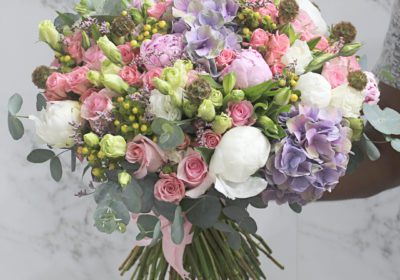 Fabulous Mixed Flowers Arrangement Online | BTF Qatar