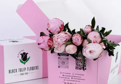 Pink Peonies in Pink Box online in Qatar