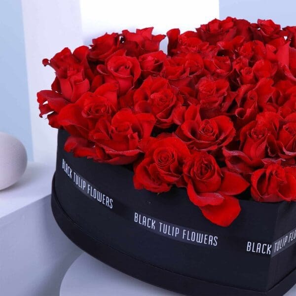 Kind Heart Rose Arrangement online