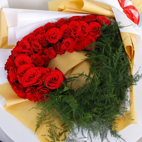 Red Roses Heart-Shaped Bouquet Online