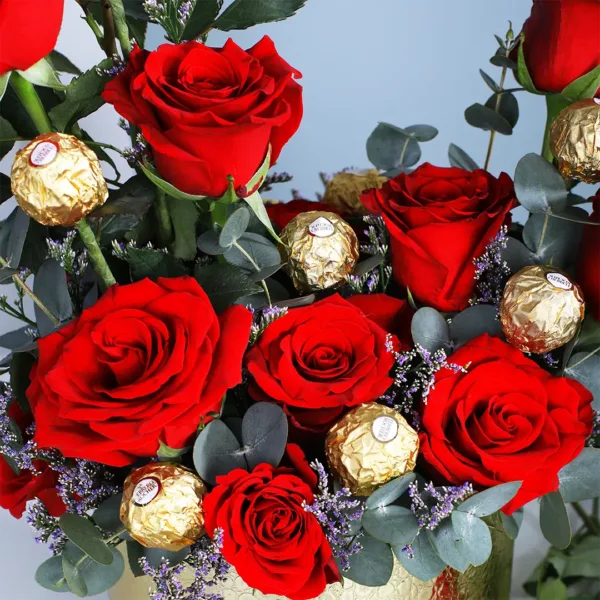04-2 Love Centerpiece