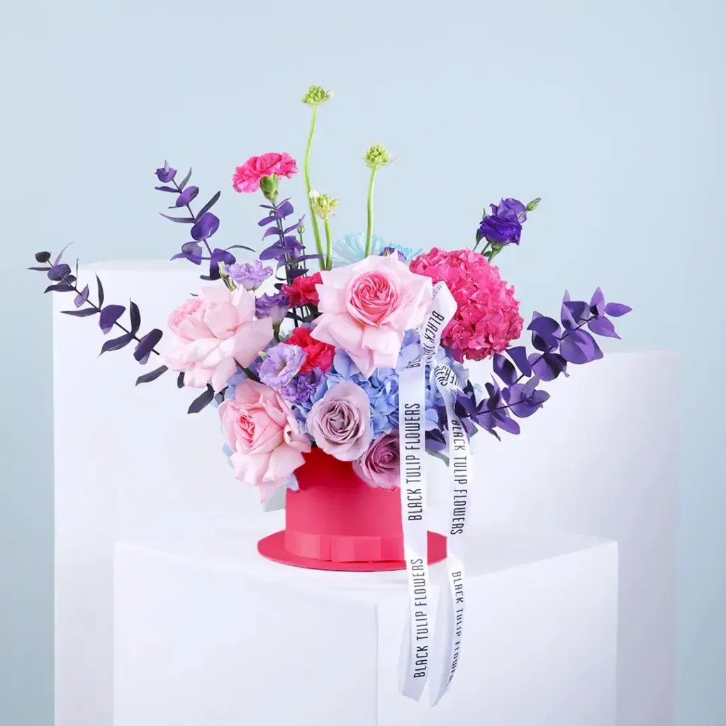 Red Hatbox Mixed Flowers online