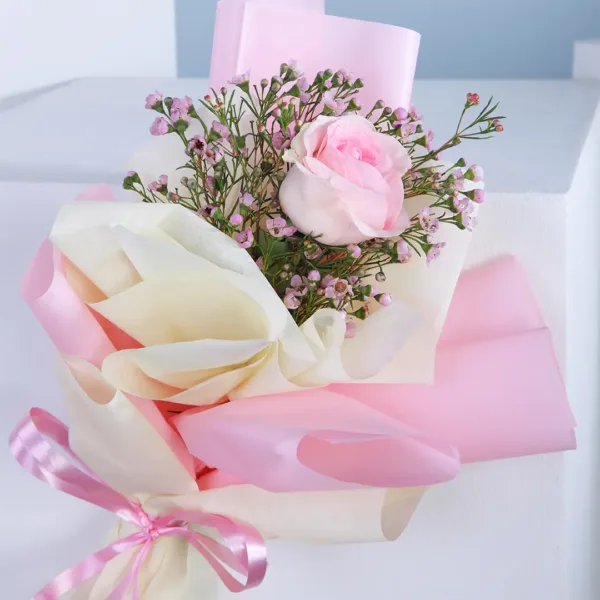 Single pink rose bouquet