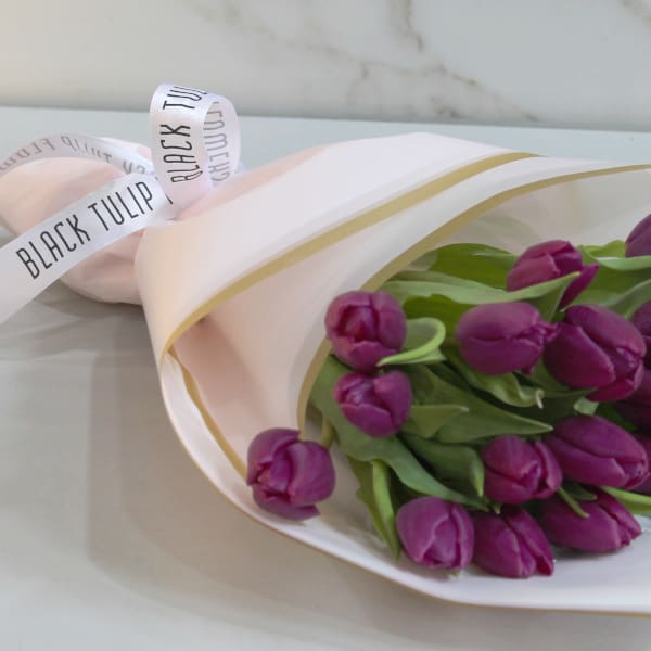 15 purple tulips bouquet 005 15 purple tulips bouquet