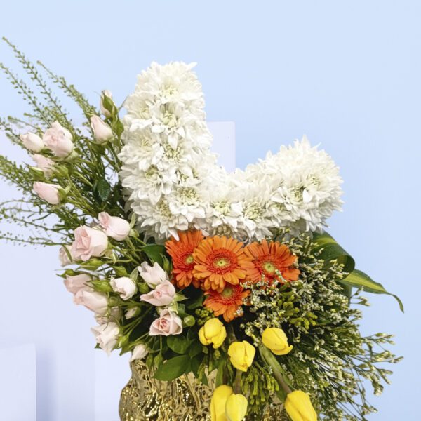 Crescent Moon Flower white