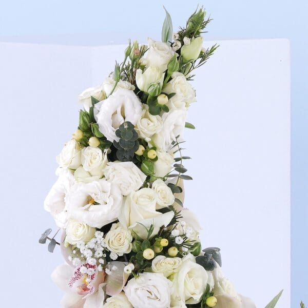 half moon white arrangemnt2 Eid mubarak Blossoms