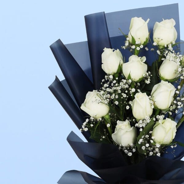 03 White Roses in Black Wrap