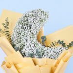 Moon Shaped Floral Bouquet-04