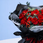 red-hot-bouquet-of-roses-2026_02