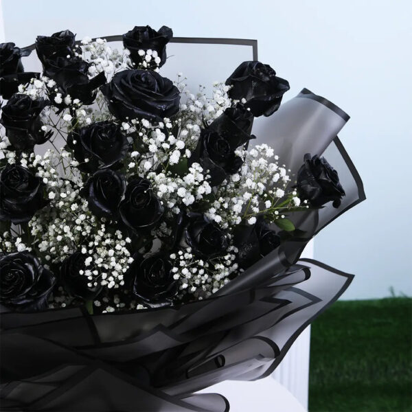 black-painted-rose-bouquet_03