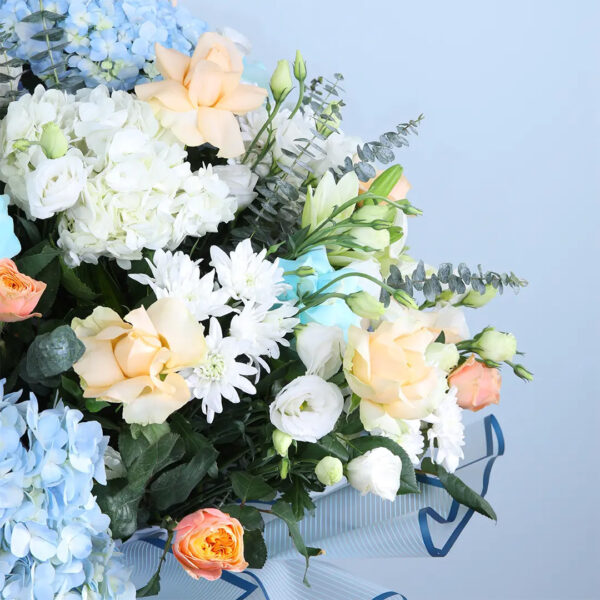 blue-hydrangea-bouquet_03