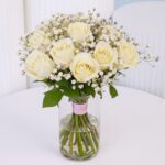 white-roses-glass-vase-arrangement.