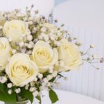 white-roses-glass-vase-arrangement_02