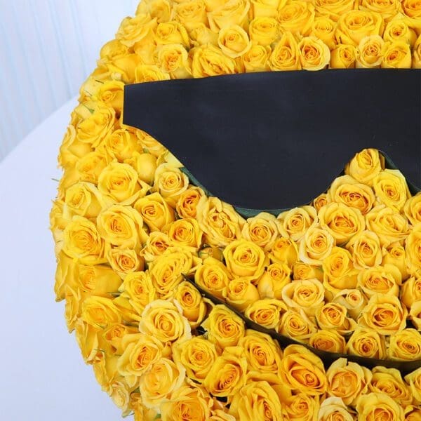 yellow-rose-cool-smiley-box_04