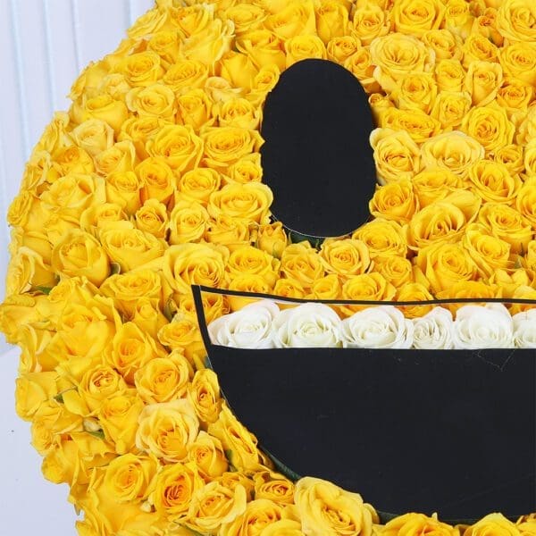 yellow-rose-happy-smiley-box_04