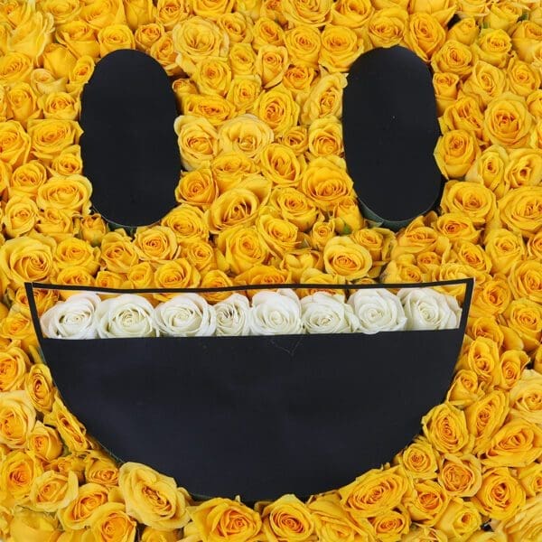 yellow-rose-happy-smiley-box_05