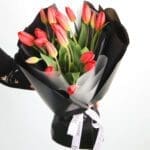 20-red-tulip-bouquet