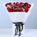 50-red-rose-bouquet-babys-breath_02