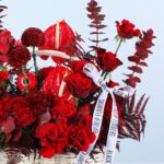 mixed-red-flower-basket_02