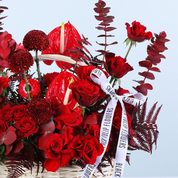 mixed-red-flower-basket_02