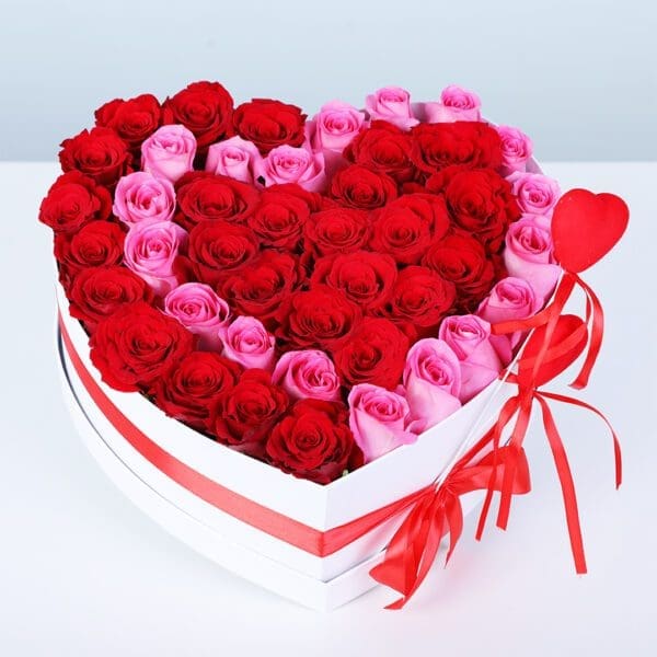 red-pink-roses-heart-box-red-ribbon_02