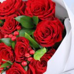 red-rose-indulgence-roses-ferrero-rocher_05