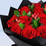 red-roses-ferrero-noir-black-wrap_03