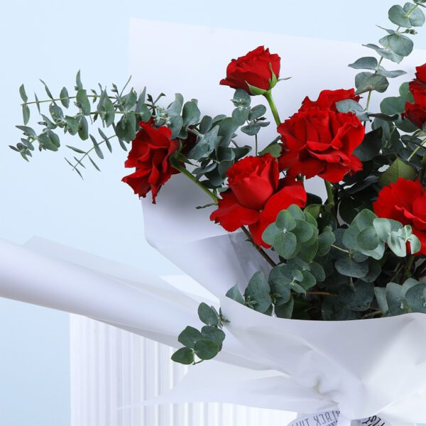 red-roses-signature-wrap-2026_02