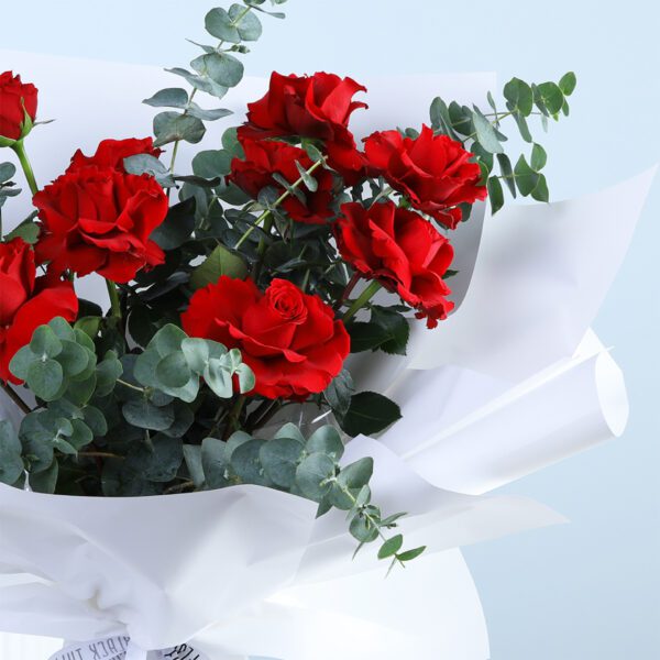 red-roses-signature-wrap-2026_03