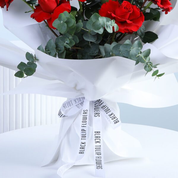 red-roses-signature-wrap-2026_04