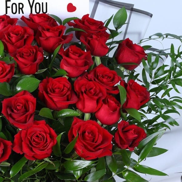 valentine-25-red-rose-bouquet-2026_04