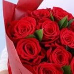 10-red-roses-love-note-bouquet-valentines_04