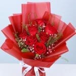 red-roses-bouquet-balloons-ferrero_02