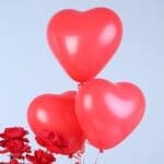 spray-roses-box-love-balloon-ferrero_2026_05