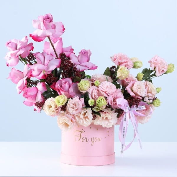 premium-rose-lisianthus-lindt-combo_02