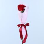 single-signature-red-rose-single-hand-bouquet_04