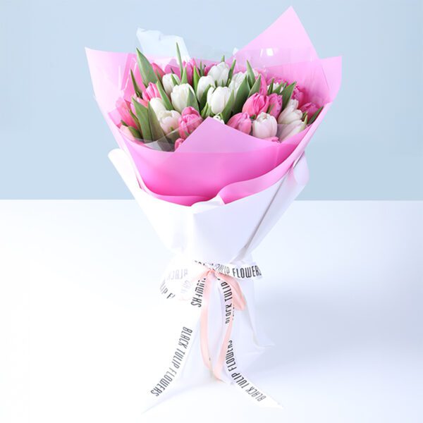 soft-romance-tulip-hand-bouquet_02
