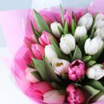 soft-romance-tulip-hand-bouquet_04