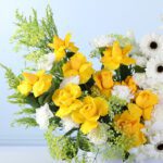 sunlit-elegance-mixed-flower-box-yellow-white_04
