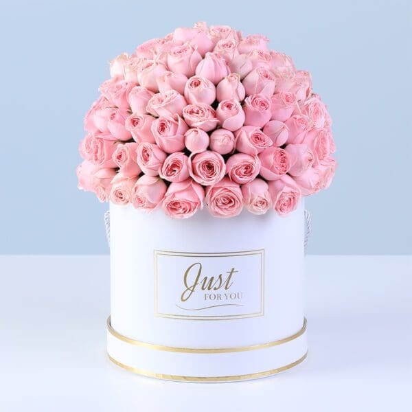 sweet-pink-rose-box-with-ferrero-rocher_02