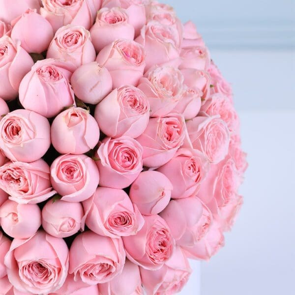 sweet-pink-rose-box-with-ferrero-rocher_03
