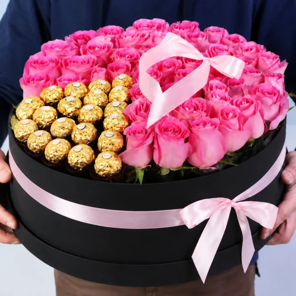 luxury-rose-chocolate-box Luxury Rose Chocolate Box featuring 60 pink roses paired with 20 Ferrero Rocher chocolates arranged in a premium romantic gift box