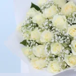 serene-white-rose-bouquet_05