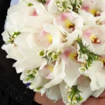 timeless-orchid-wedding-bouquet_02